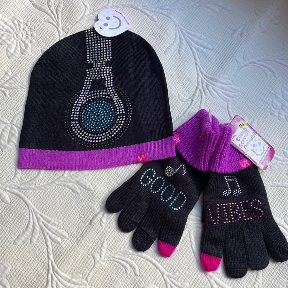 Y2K “Good Vibes” Beanie Hat & Gloves Embellished Music Notes - Black Pur…